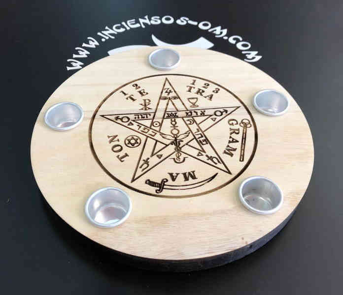 Tetragramaton con 5 porta velas